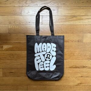 Lululemon brown large reusable bag